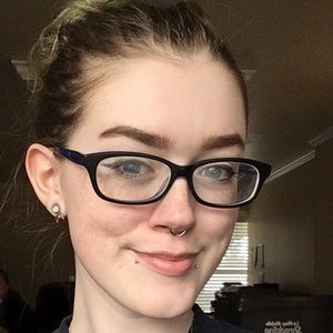 Meet your Posher, Lydia